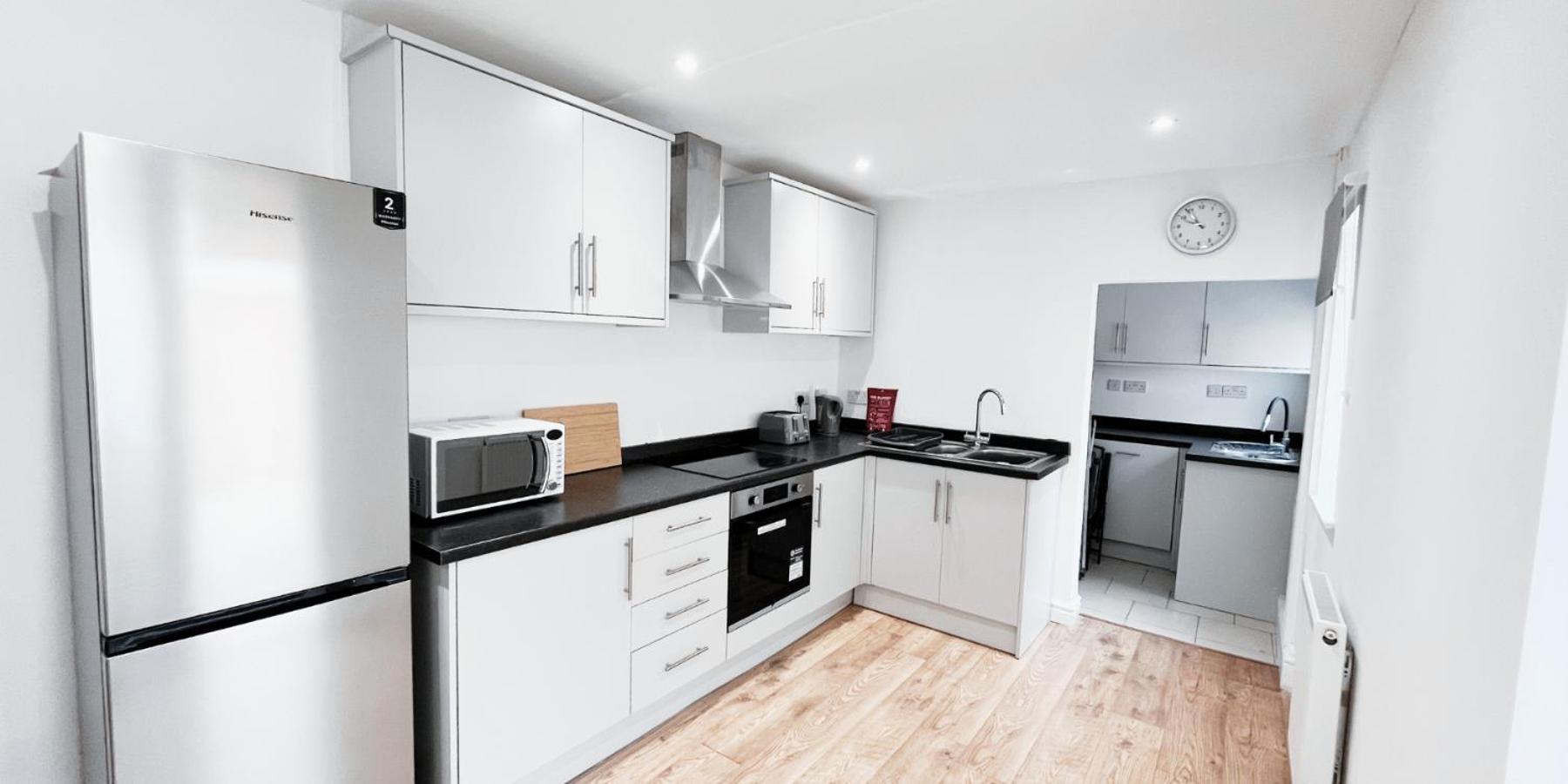 Single Room In Modern House Near Nottingham Exterior photo